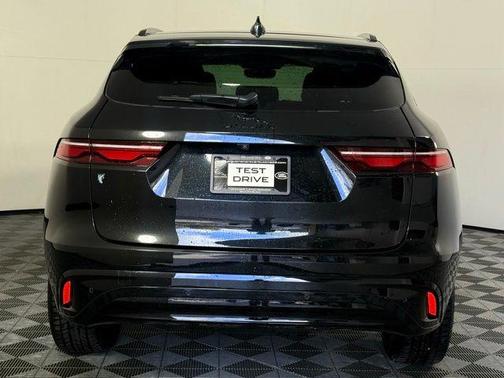 2025 Jaguar F-PACE P250 R-Dynamic S