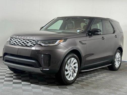 2025 Land Rover Discovery P300 S