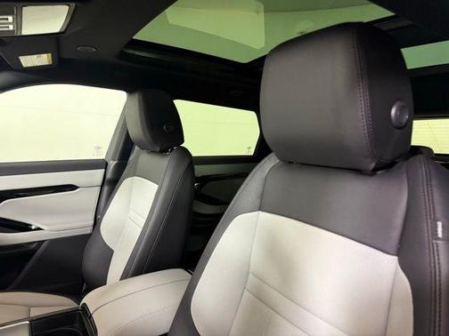 2026 Land Rover Range Rover Evoque Dynamic SE