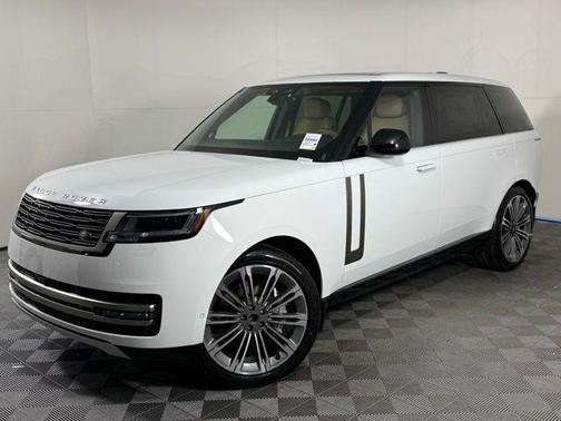 2025 Land Rover Range Rover P530 SE 7 Seat