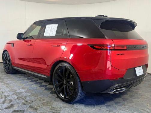 2025 Land Rover Range Rover Sport P360 SE