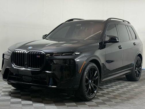 2025 BMW X7 M60i