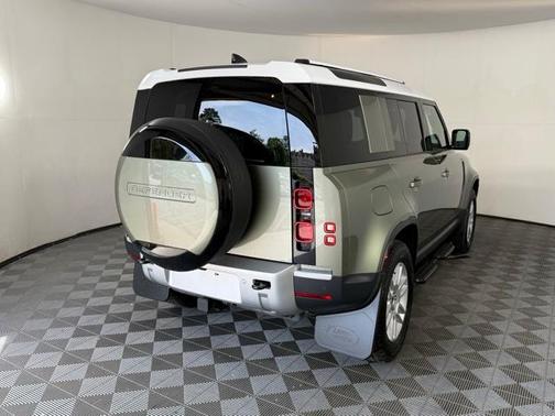 2025 Land Rover Defender P400 S