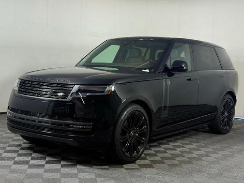 2025 Land Rover Range Rover P400 SE 7 Seat