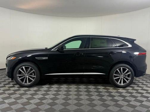 2026 Jaguar F-PACE P250 R-Dynamic S