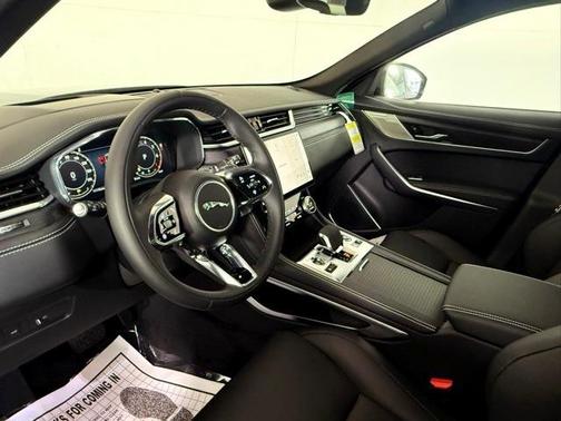 2026 Jaguar F-PACE P400 R-Dynamic S