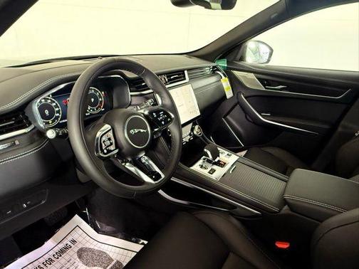 2026 Jaguar F-PACE P400 R-Dynamic S