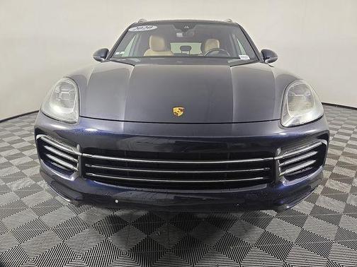 Moonlight Blue Metallic 2020 Porsche Cayenne Base
