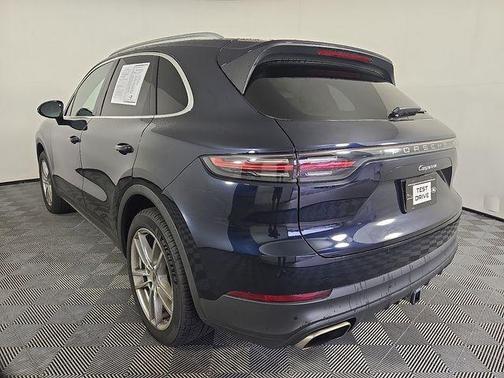 Moonlight Blue Metallic 2020 Porsche Cayenne Base