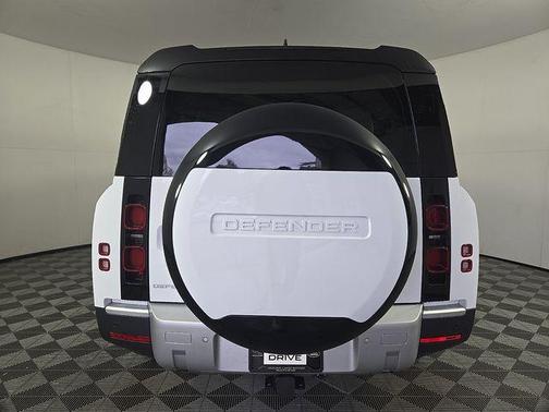 Fuji White 2024 Land Rover Defender P400 S