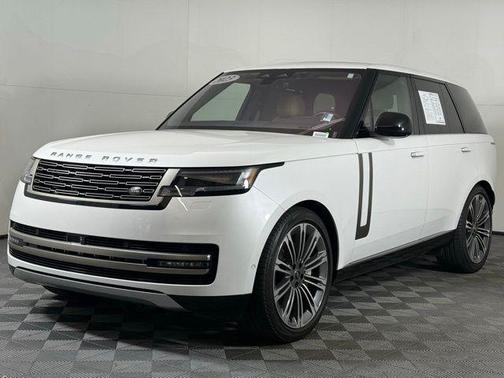 2023 Land Rover Range Rover P530 SE