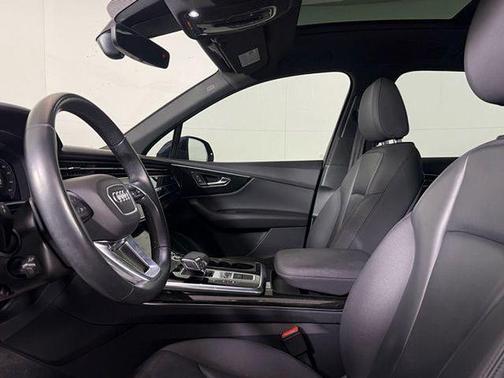 2021 Audi Q7 55 Premium