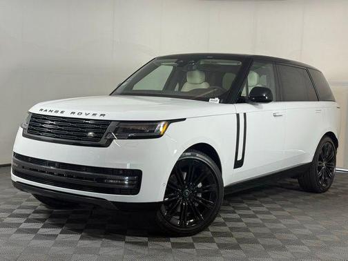 2025 Land Rover Range Rover P400 SE 7 Seat