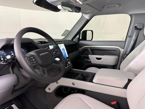 Borasco Grey 2026 Land Rover Defender P400 X-Dynamic SE