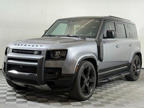 2024 Land Rover Defender P400 X-Dynamic SE