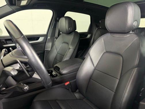 2024 Porsche Cayenne S