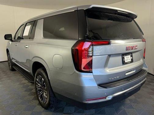 2025 GMC Yukon XL Elevation