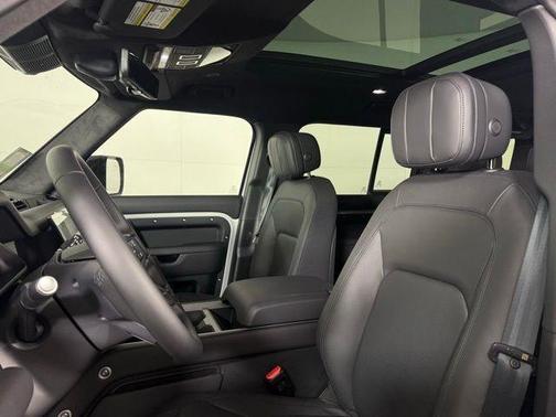 2026 Land Rover Defender 110 X