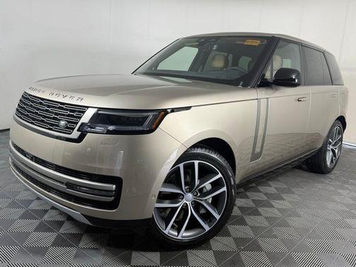 2025 Land Rover Range Rover P550e SE