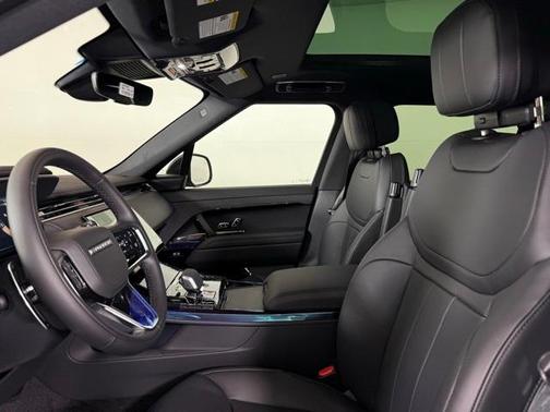 2025 Land Rover Range Rover Sport P360 SE
