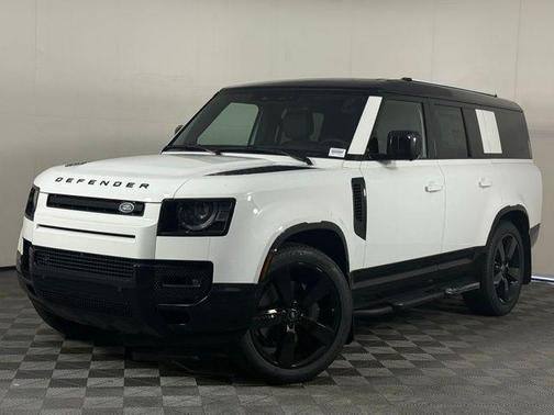 2025 Land Rover Defender P400 X-Dynamic SE