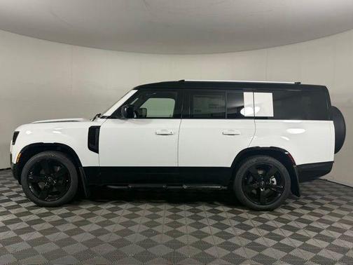 2025 Land Rover Defender P400 X-Dynamic SE