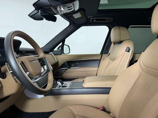 2026 Land Rover Range Rover P400 SE