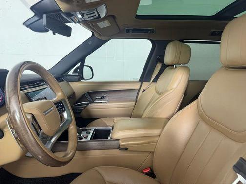 2023 Land Rover Range Rover P530 SE