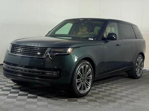 2025 Land Rover Range Rover P400 SE 7 Seat