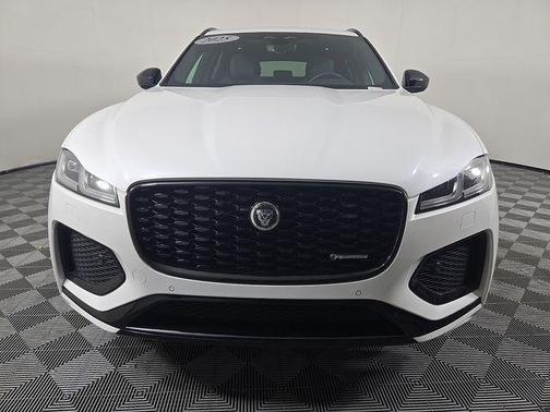 Ostuni Pearl White 2025 Jaguar F-PACE P250 R-Dynamic S