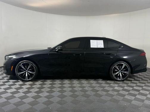 2024 BMW 530 i