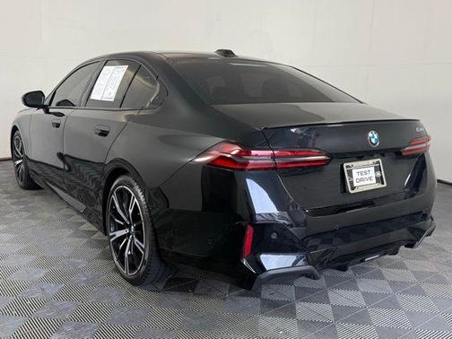 2024 BMW 530 i