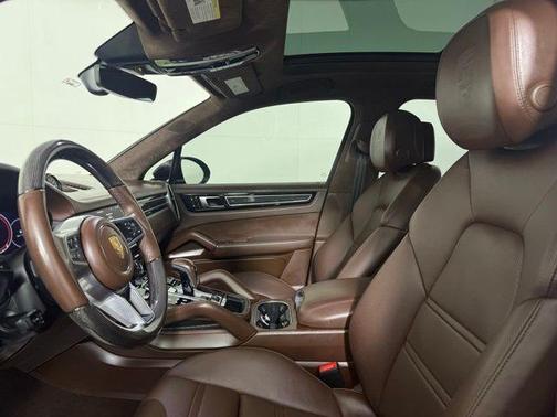 2021 Porsche Cayenne GTS