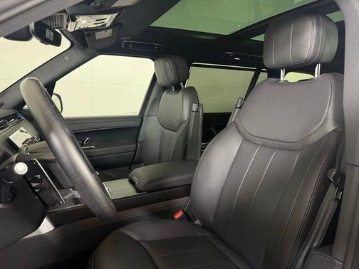 2026 Land Rover Range Rover SE
