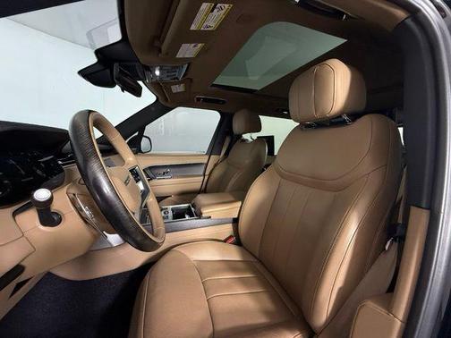 Santorini Black 2023 Land Rover Range Rover P530 SE