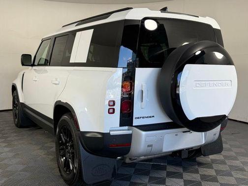 2025 Land Rover Defender P400 S