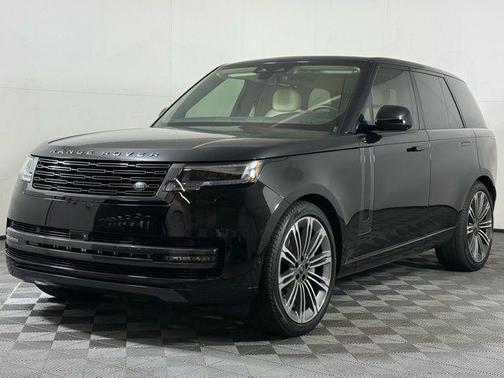 2024 Land Rover Range Rover P530 SE