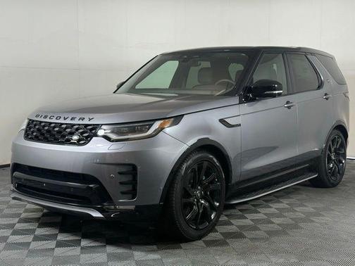 2025 Land Rover Discovery P300 Dynamic SE