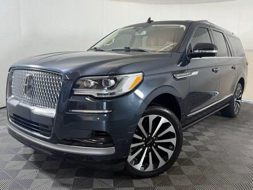 2022 Lincoln Navigator L Reserve