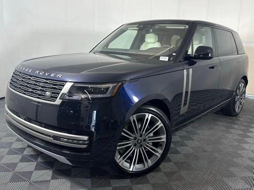 2025 Land Rover Range Rover P400 SE 7 Seat