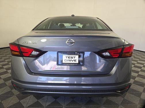 Gun Metallic 2020 Nissan Altima 2.5 S