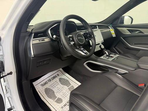 2026 Jaguar F-PACE P250 R-Dynamic S