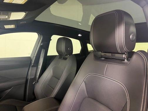 2024 Jaguar E-PACE P250 R-Dynamic SE