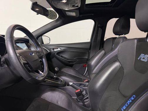 2017 Ford Focus RS Base