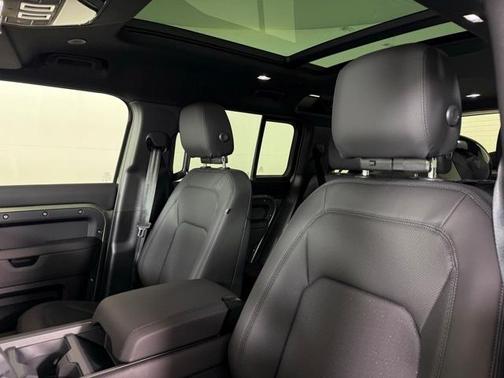 2025 Land Rover Defender P300