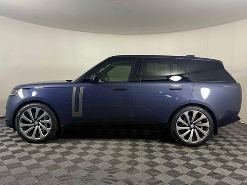2025 Land Rover Range Rover P530 SE