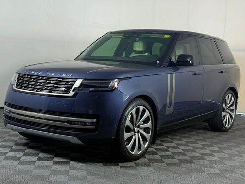 2025 Land Rover Range Rover P530 SE