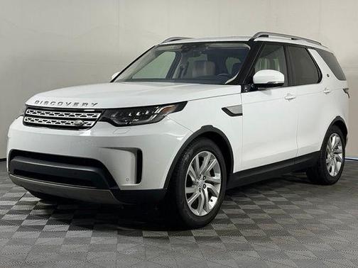 Fuji White 2018 Land Rover Discovery HSE