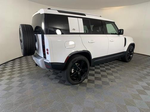 2024 Land Rover Defender P300