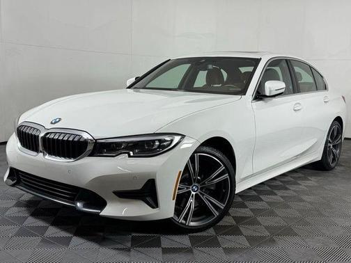 2021 BMW 330 i